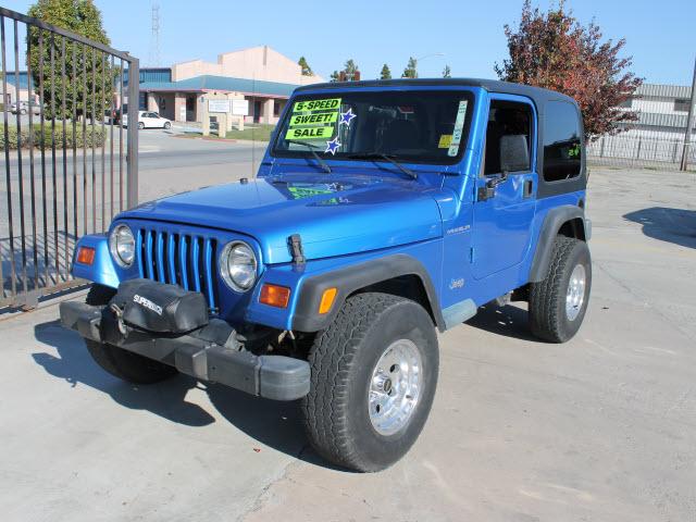 Photo of 1999 Jeep Wrangler