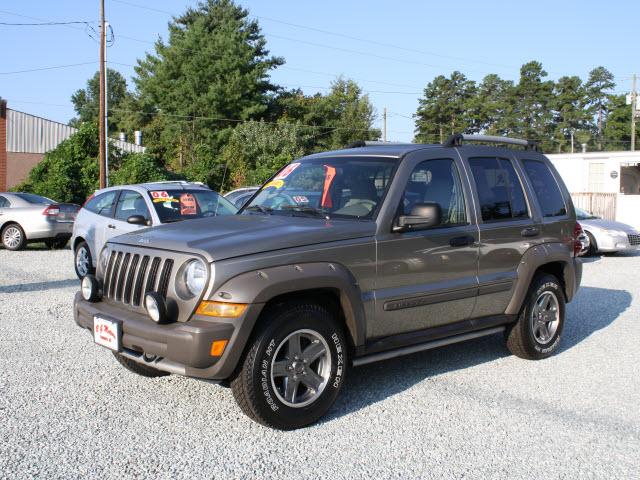Photo of 2006 Jeep Liberty