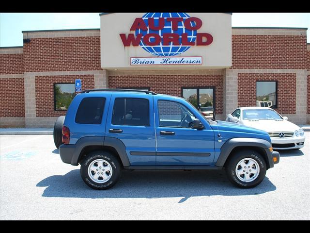 Photo of 2006 Jeep Liberty