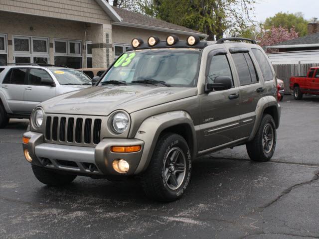 Photo of 2003 Jeep Liberty