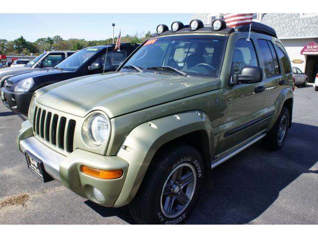 Photo of 2004 Jeep Liberty