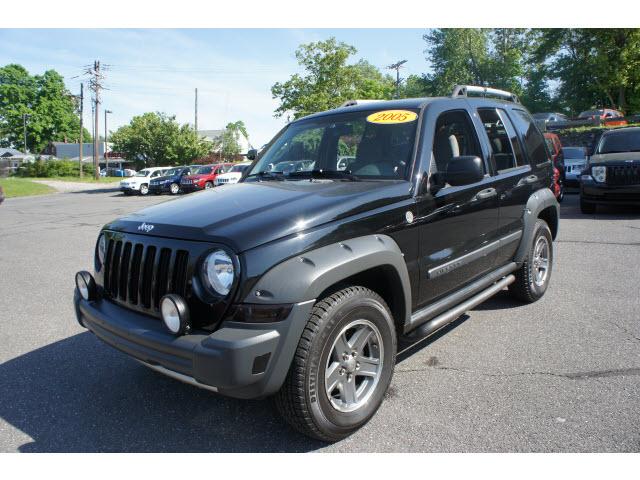 Photo of 2005 Jeep Liberty