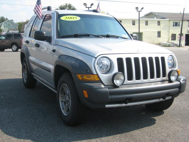 Photo of 2005 Jeep Liberty