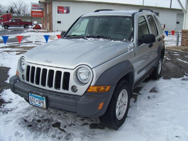 Photo of 2005 Jeep Liberty