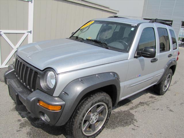 Photo of 2003 Jeep Liberty