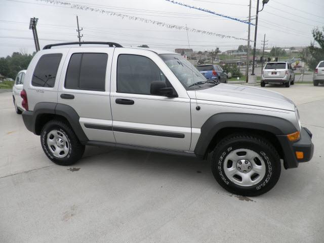 Photo of 2006 Jeep Liberty