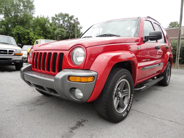 Photo of 2004 Jeep Liberty