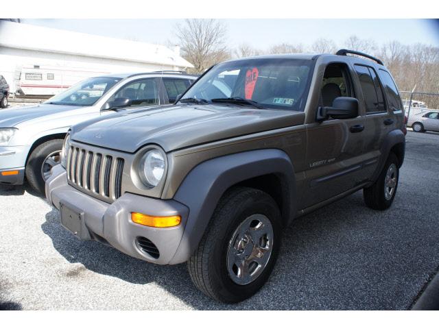Photo of 2003 Jeep Liberty