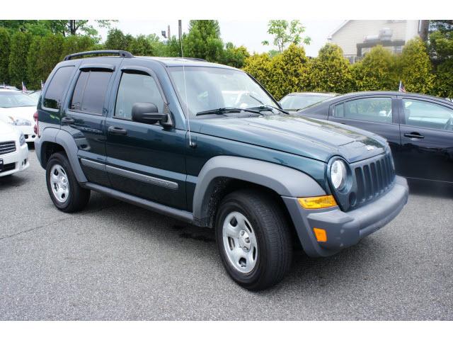 Photo of 2005 Jeep Liberty