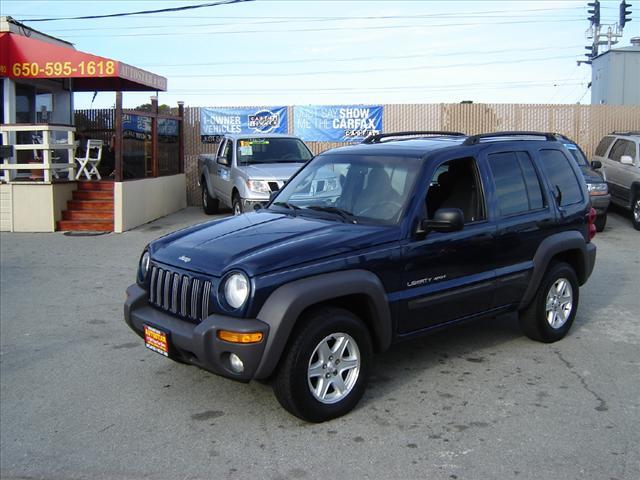Photo of 2003 Jeep Liberty