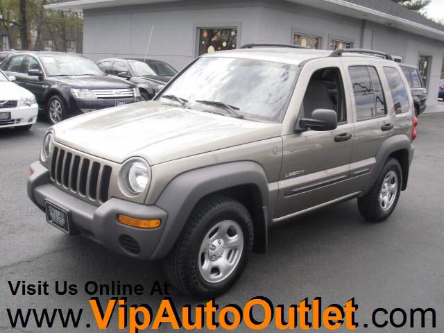 Photo of 2004 Jeep Liberty