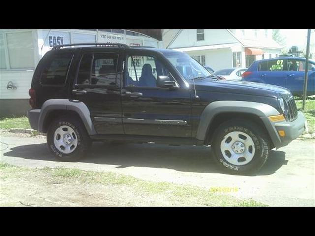 Photo of 2005 Jeep Liberty