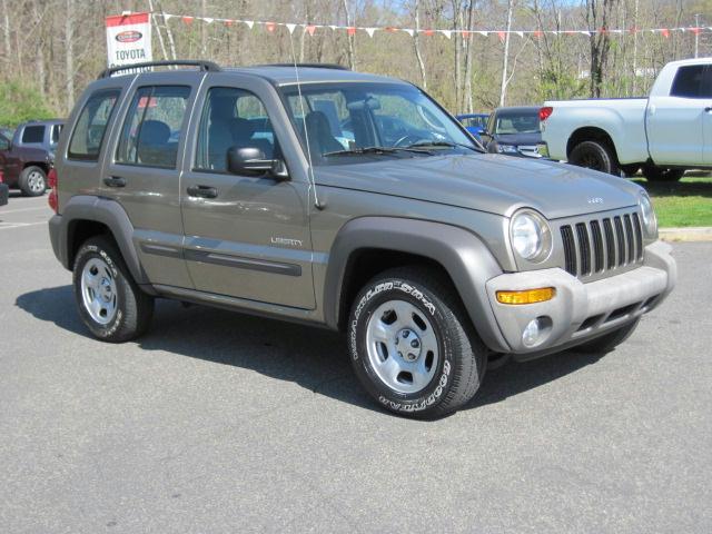 Photo of 2004 Jeep Liberty
