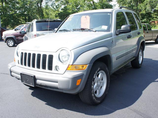 Photo of 2005 Jeep Liberty