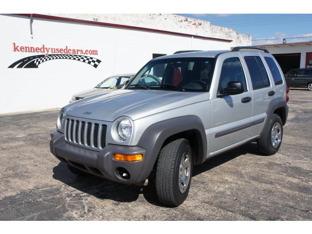 Photo of 2004 Jeep Liberty