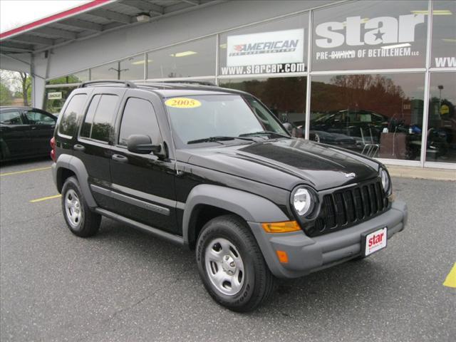 Photo of 2005 Jeep Liberty
