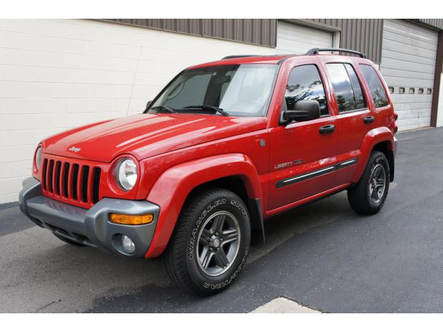Photo of 2004 Jeep Liberty