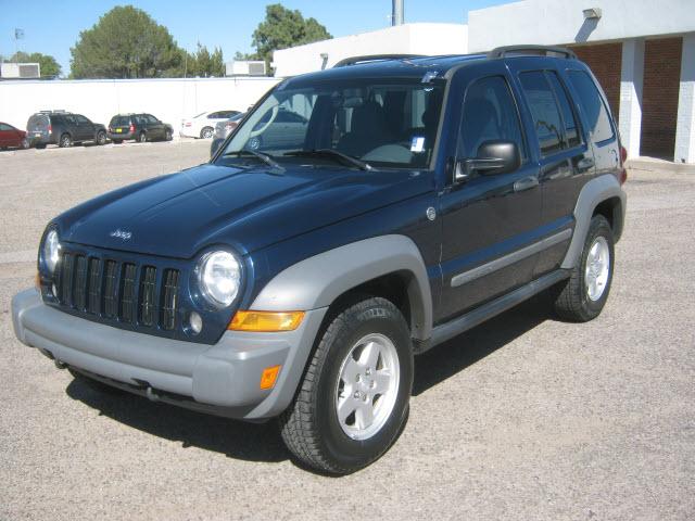 Photo of 2005 Jeep Liberty