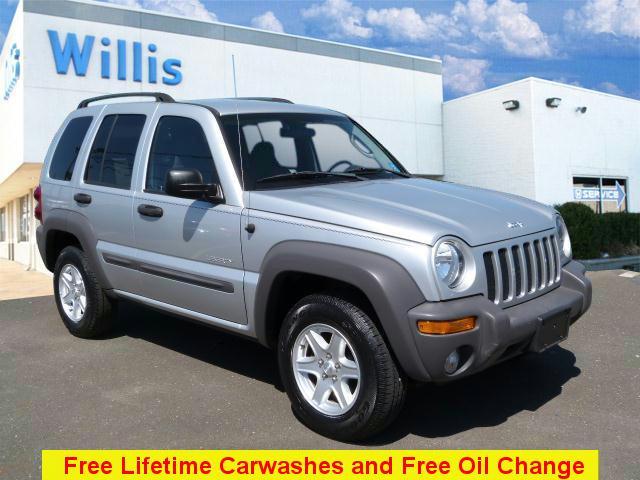 Photo of 2004 Jeep Liberty