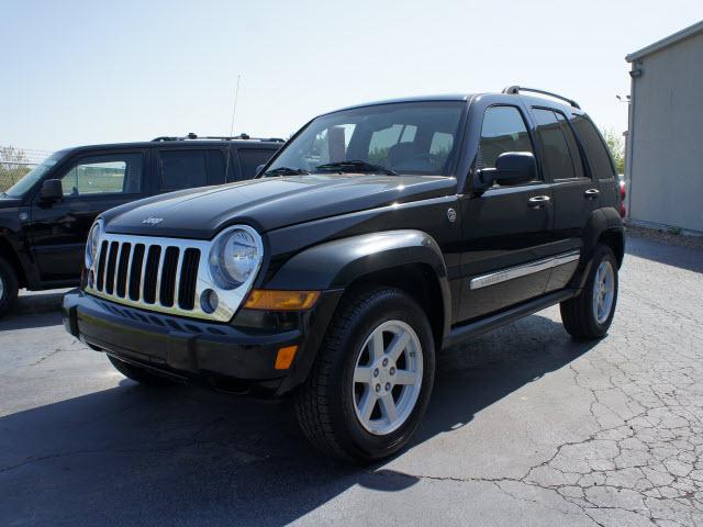 Photo of 2006 Jeep Liberty