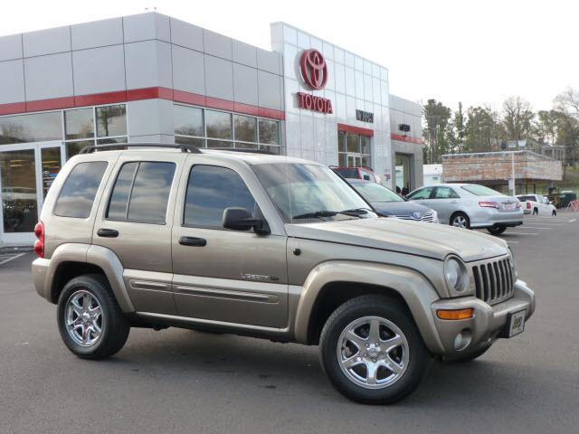 Photo of 2003 Jeep Liberty