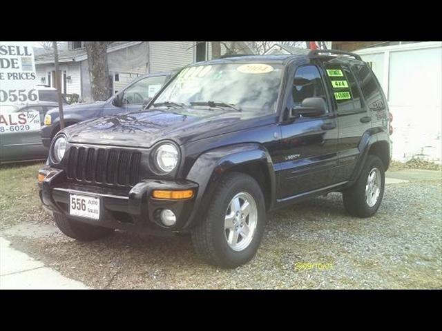 Photo of 2004 Jeep Liberty