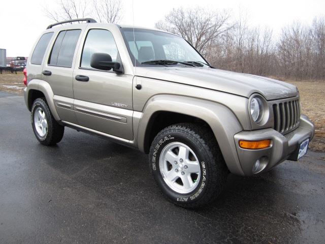 Photo of 2004 Jeep Liberty