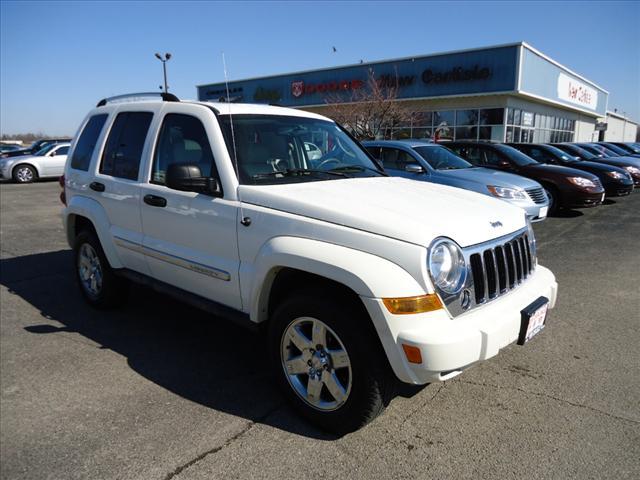 Photo of 2005 Jeep Liberty