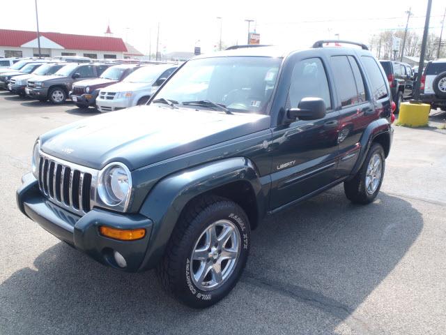 Photo of 2004 Jeep Liberty
