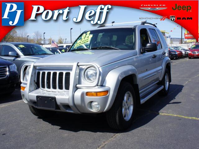 Photo of 2002 Jeep Liberty