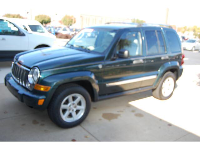 Photo of 2006 Jeep Liberty