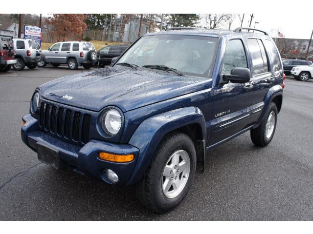 Photo of 2003 Jeep Liberty