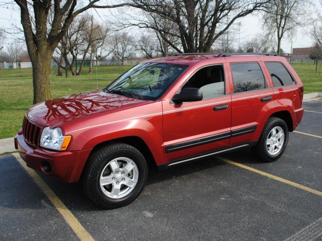 Photo of 2005 Jeep Grand Cherokee