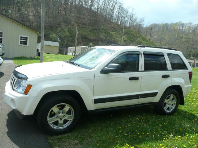 Photo of 2006 Jeep Grand Cherokee