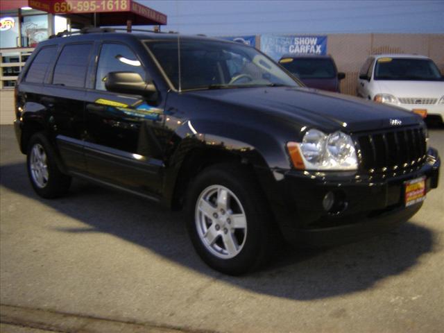 Photo of 2005 Jeep Grand Cherokee