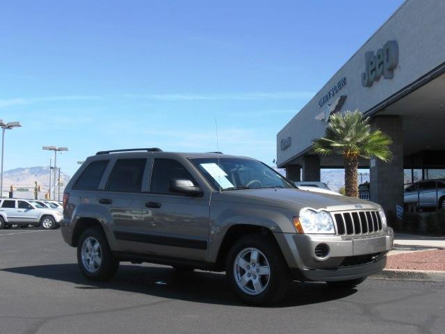 Photo of 2005 Jeep Grand Cherokee