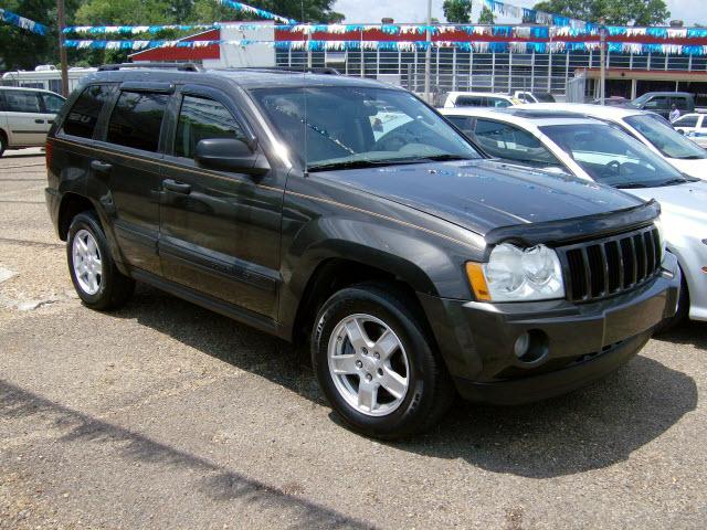 Photo of 2005 Jeep Grand Cherokee