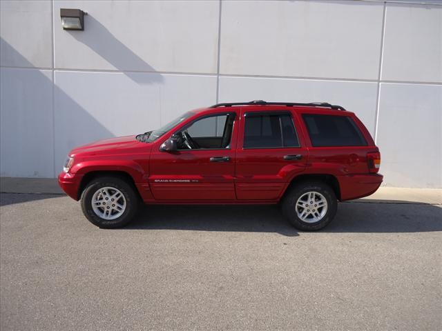 Photo of 2004 Jeep Grand Cherokee