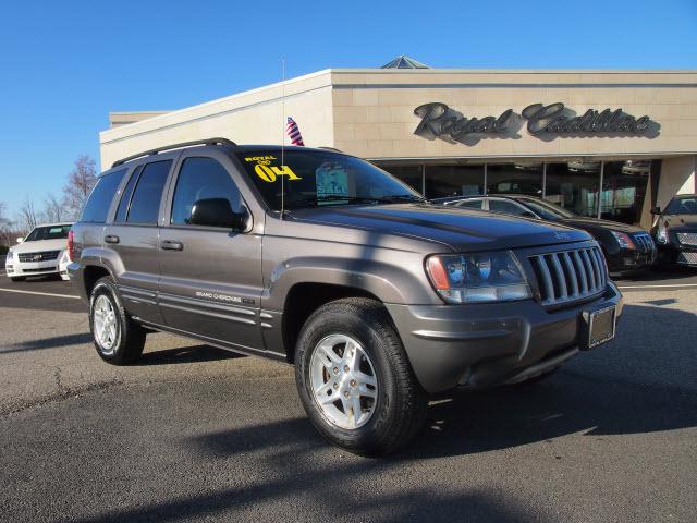 Photo of 2004 Jeep Grand Cherokee