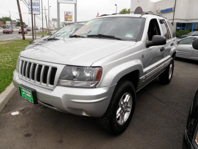 Photo of 2004 Jeep Grand Cherokee