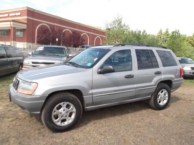 Photo of 2000 Jeep Grand Cherokee
