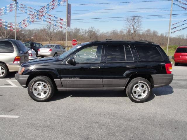 Photo of 2001 Jeep Grand Cherokee