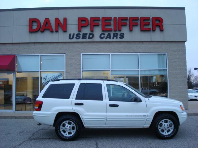 Photo of 2004 Jeep Grand Cherokee
