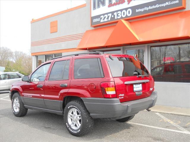 Photo of 2004 Jeep Grand Cherokee