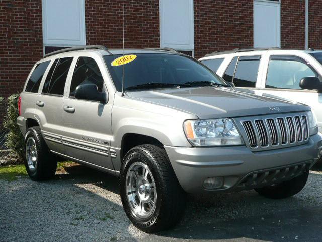 Photo of 2002 Jeep Grand Cherokee