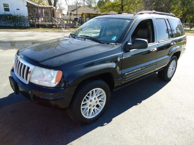 Photo of 2004 Jeep Grand Cherokee