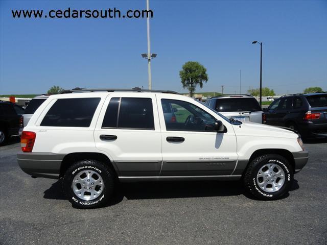 Photo of 1999 Jeep Grand Cherokee
