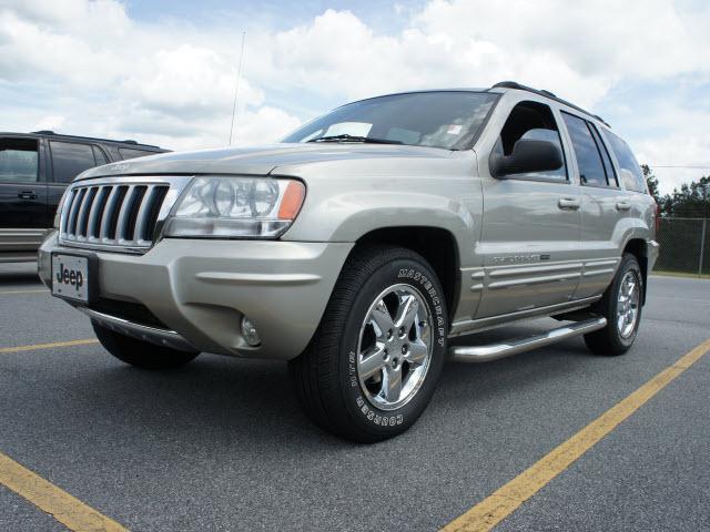 Photo of 2004 Jeep Grand Cherokee