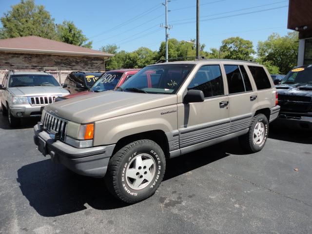 Photo of 1995 Jeep Grand Cherokee