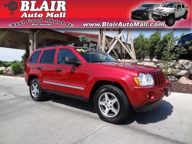 Photo of 2005 Jeep Grand Cherokee